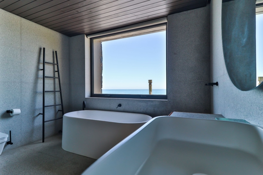 3 Bedroom Property for Sale in Bakoven Western Cape